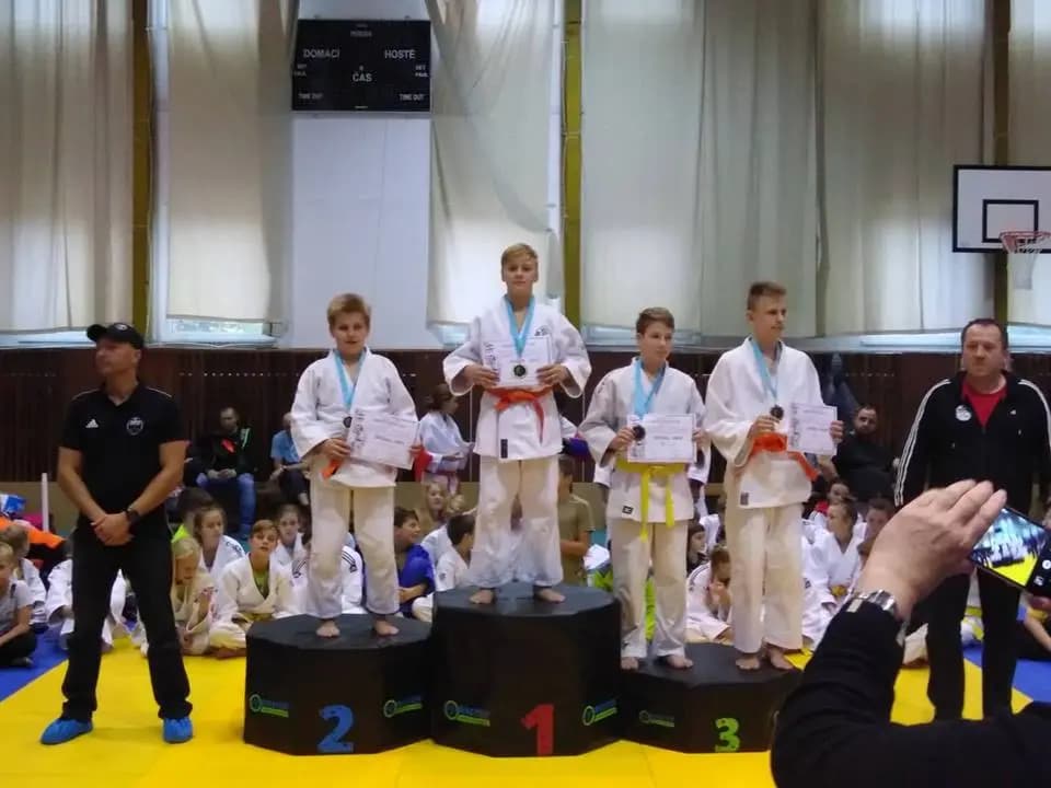 "ZLATÝ" JONÁŠ a " STŘÍBRNÝ" KAREL"