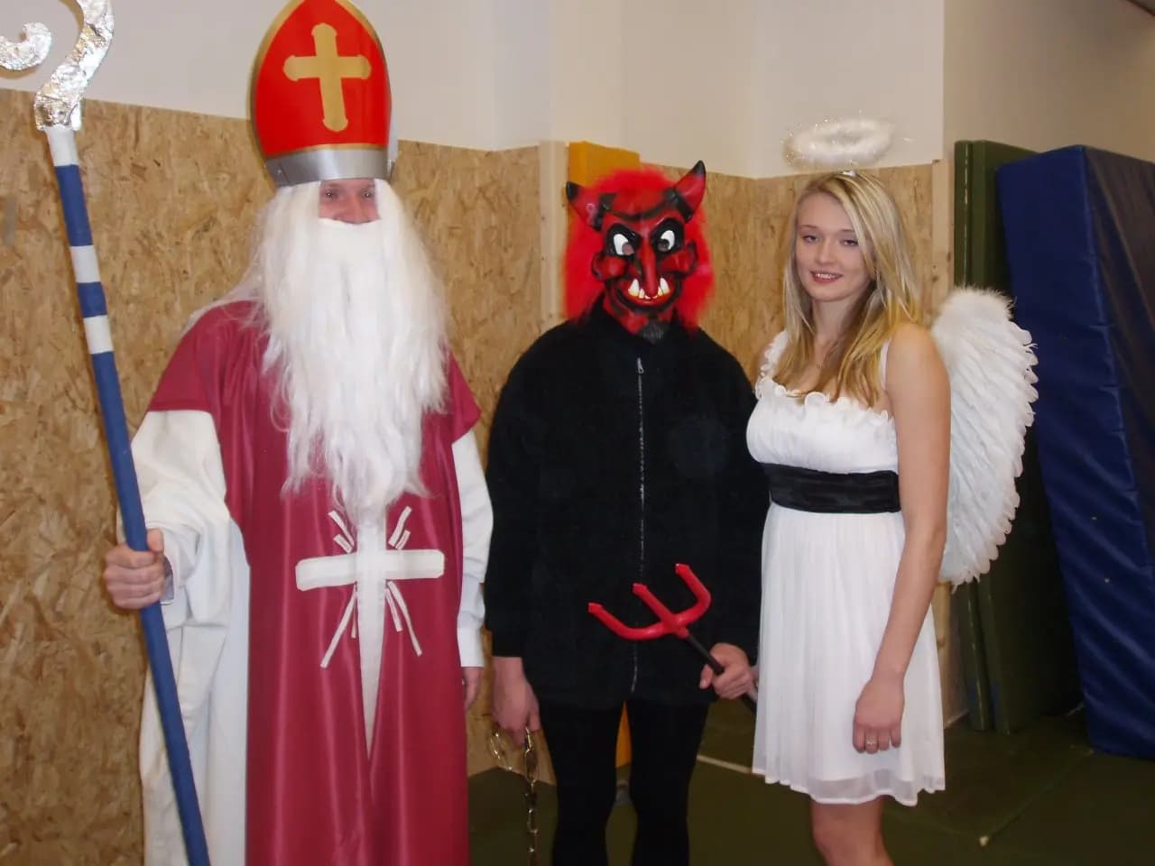 Návštěva z nebe a pekla