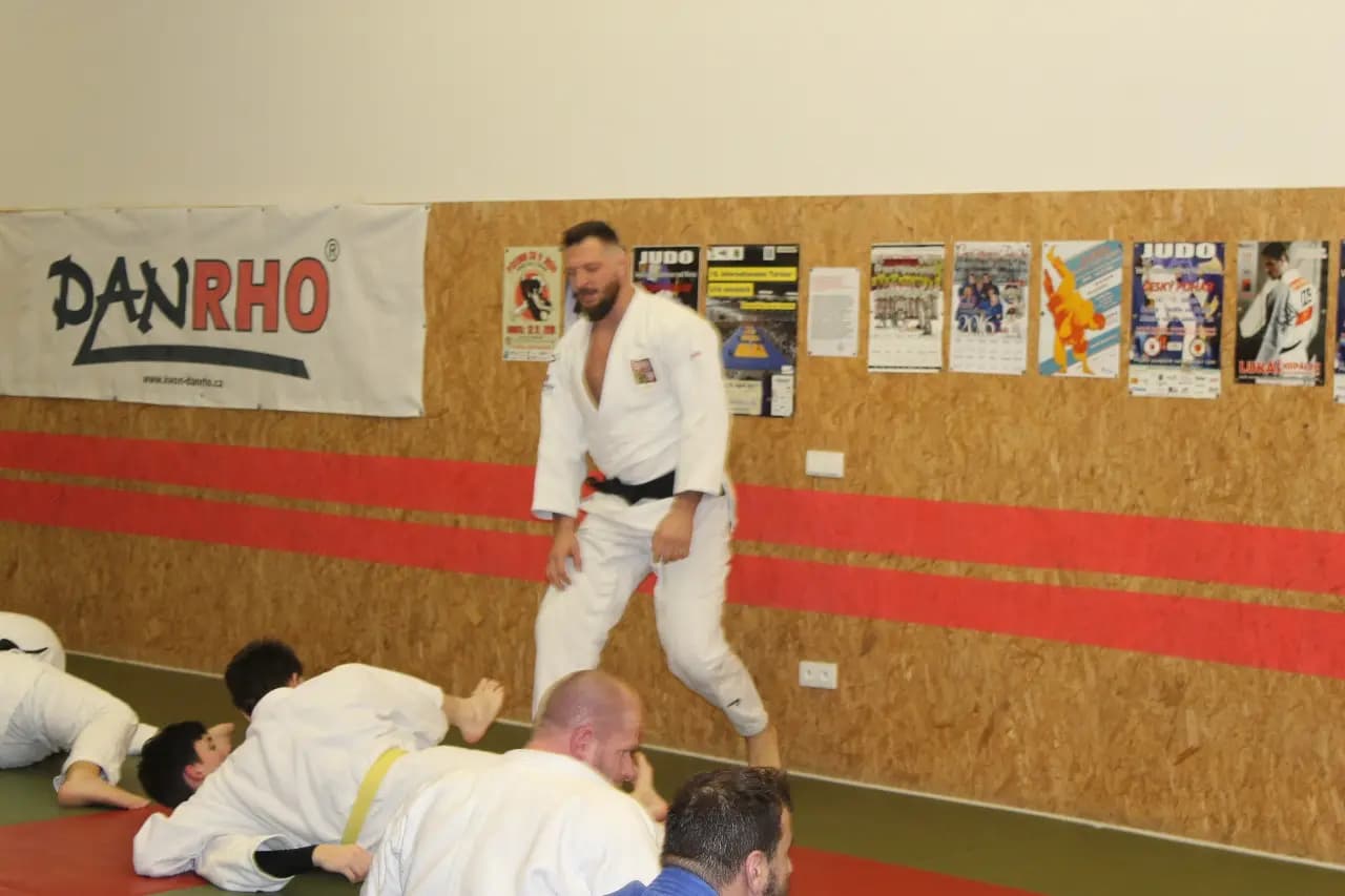 Fotografie z akce VZÁCNÁ NÁVŠTĚVA V ODDÍLE JUDO N62 KLADNO