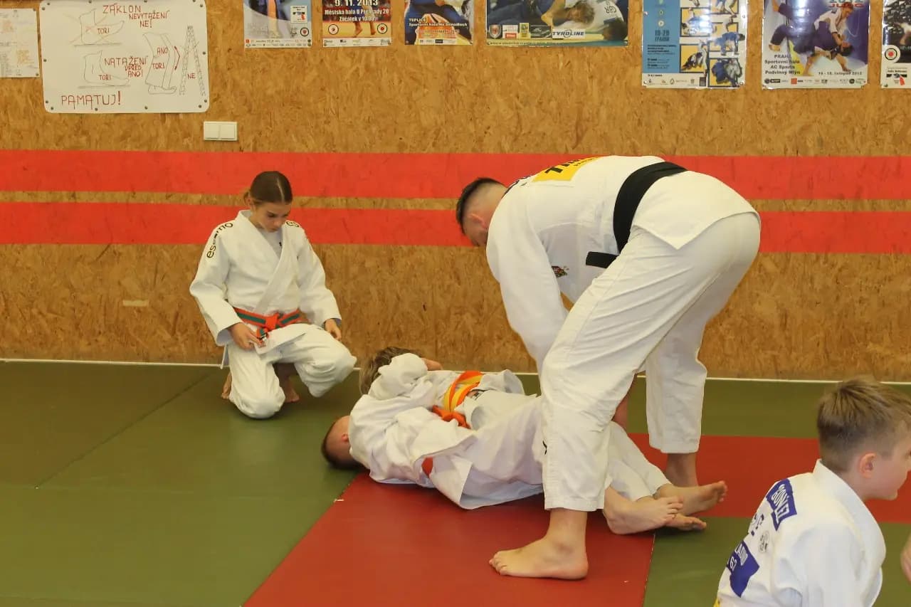 Fotografie z akce VZÁCNÁ NÁVŠTĚVA V ODDÍLE JUDO N62 KLADNO